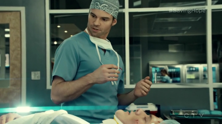 VampireDiariesWorld_dot_nl-SavingHope3x17-762.jpg