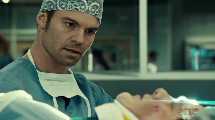 VampireDiariesWorld_dot_nl-SavingHope3x17-804.jpg