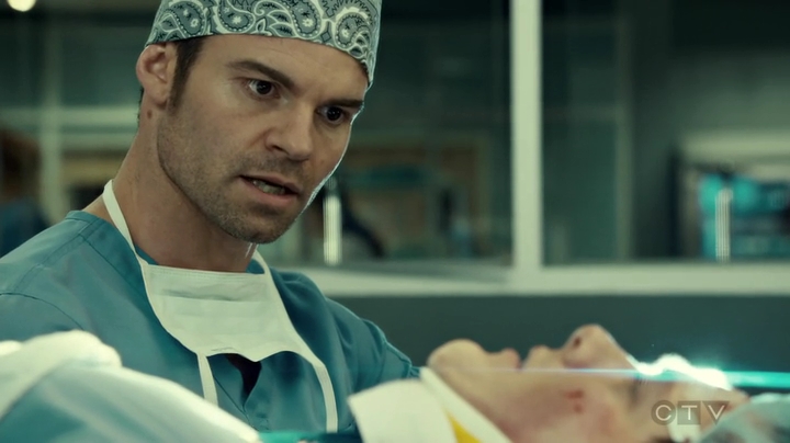 VampireDiariesWorld_dot_nl-SavingHope3x17-805.jpg