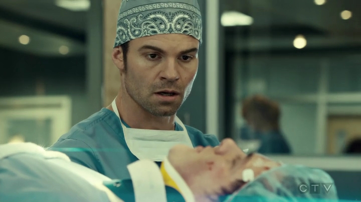 VampireDiariesWorld_dot_nl-SavingHope3x17-813.jpg