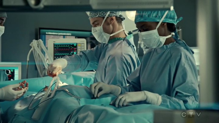 VampireDiariesWorld_dot_nl-SavingHope3x17-974.jpg