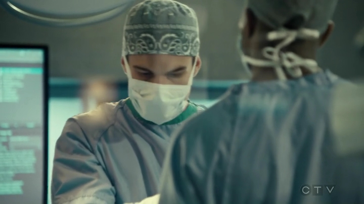 VampireDiariesWorld_dot_nl-SavingHope3x17-983.jpg