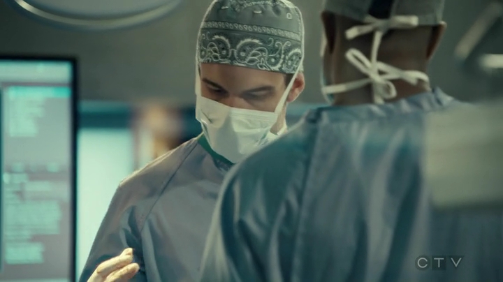 VampireDiariesWorld_dot_nl-SavingHope3x17-984.jpg