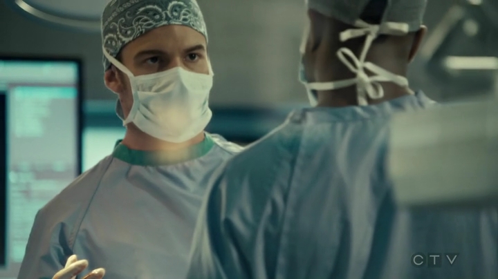 VampireDiariesWorld_dot_nl-SavingHope3x17-985.jpg