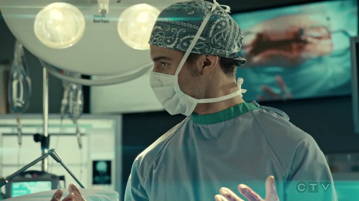 VampireDiariesWorld_dot_nl-SavingHope3x17-992.jpg