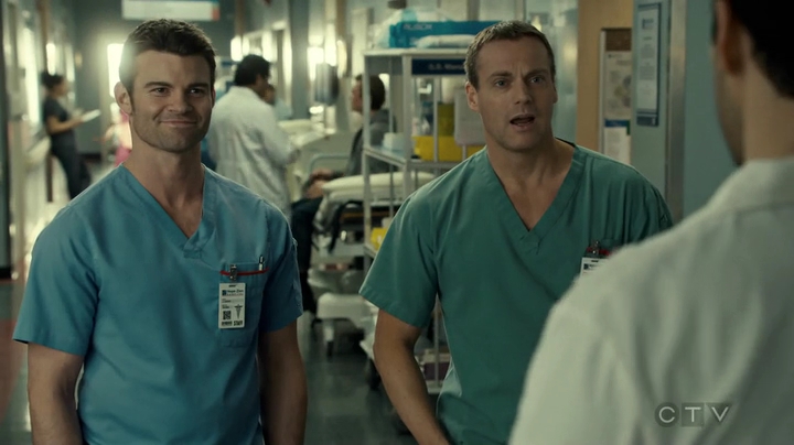 VampireDiariesWorld_dot_nl-SavingHope3x18-155.jpg