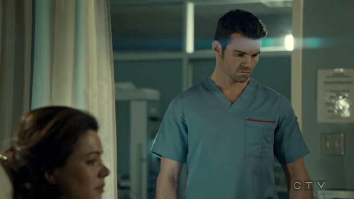 VampireDiariesWorld_dot_nl-SavingHope3x18-2417.jpg