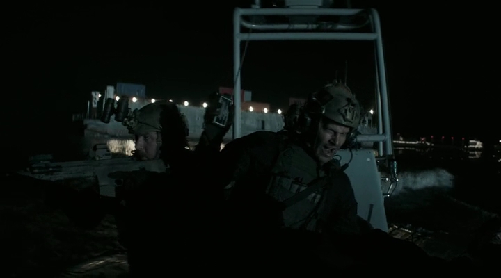 VampireDiariesWorld-dot-nl_SealTeam1x01-00324.jpg