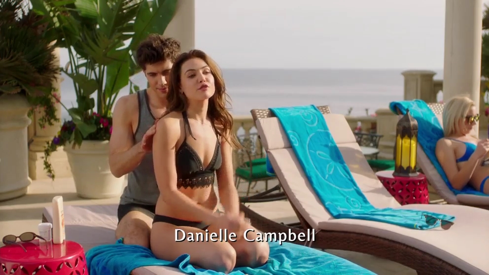 VampireDiariesWorld-dot-nl_FamousInLove2x01-0134.jpg