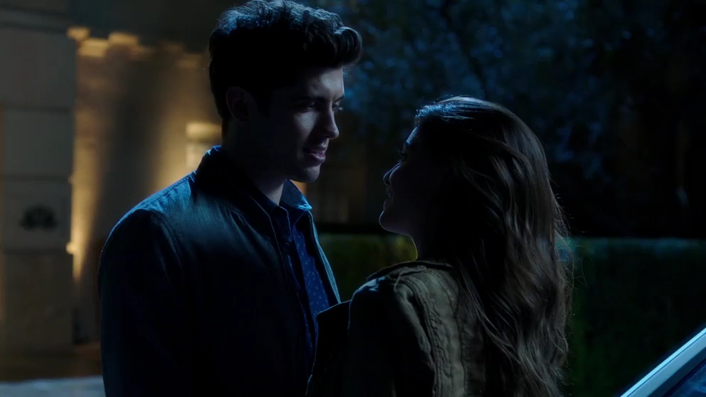 VampireDiariesWorld-dot-nl_FamousInLove2x01-0664.jpg