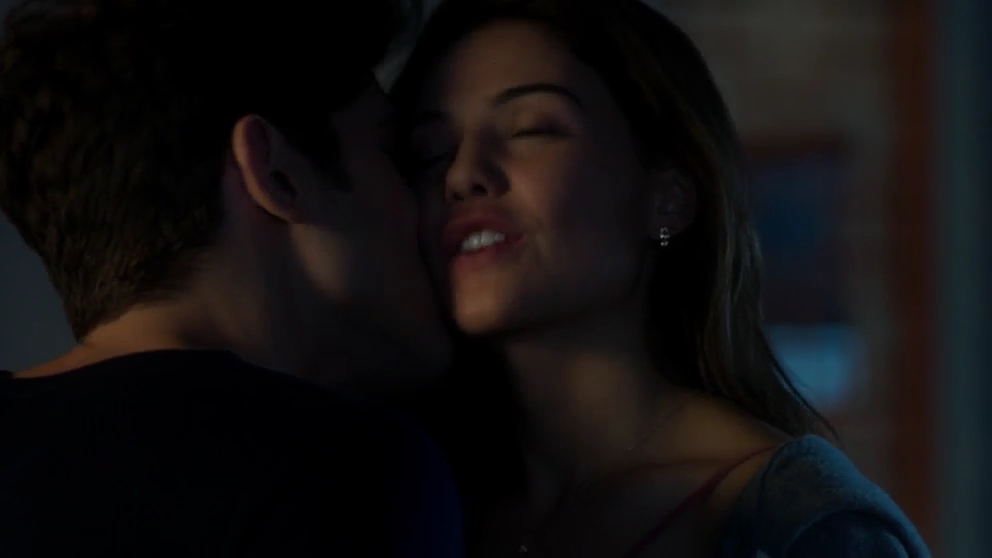 VampireDiariesWorld-dot-nl_FamousInLove2x02-1025.jpg