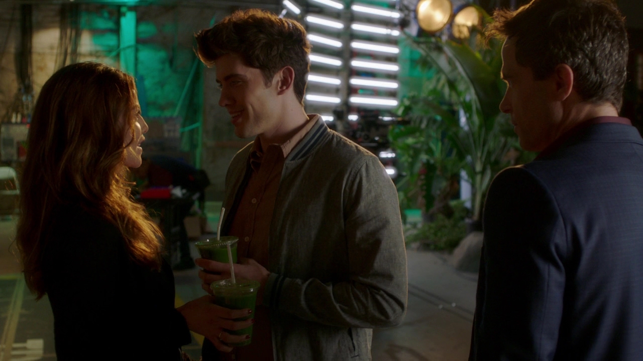 VampireDiariesWorld-dot-NL_FamousInLove2x030348.jpg