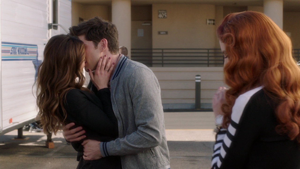 VampireDiariesWorld-dot-NL_FamousInLove2x030715.jpg