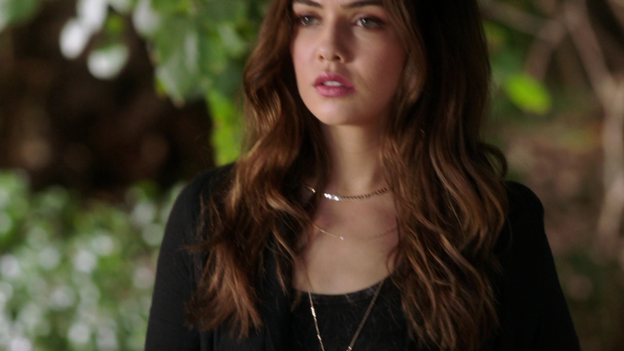 VampireDiariesWorld-dot-NL_FamousInLove2x030942.jpg