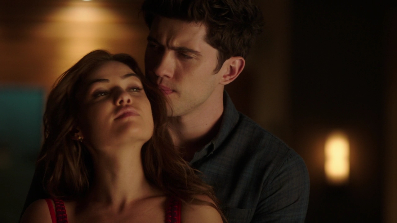 VampireDiariesWorld-dot-NL_FamousInLove2x032248.jpg