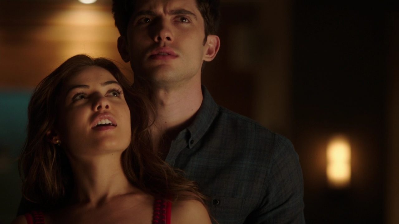 VampireDiariesWorld-dot-NL_FamousInLove2x032250.jpg