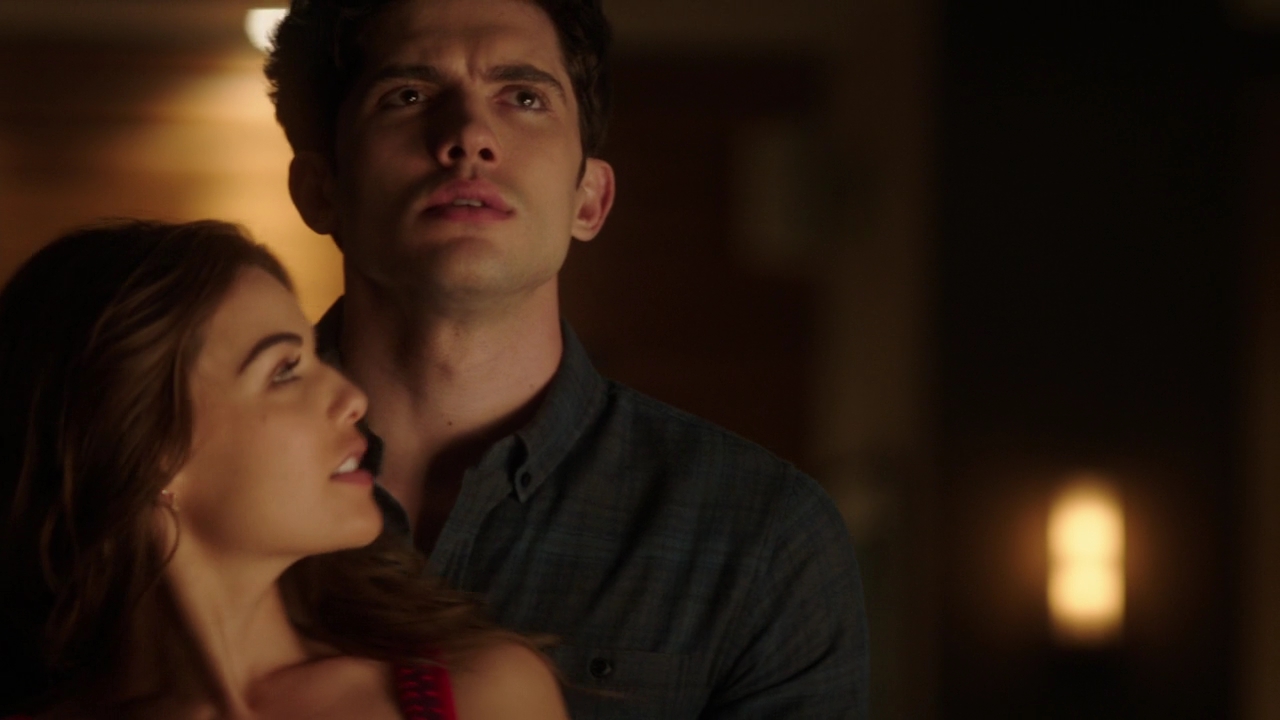 VampireDiariesWorld-dot-NL_FamousInLove2x032251.jpg