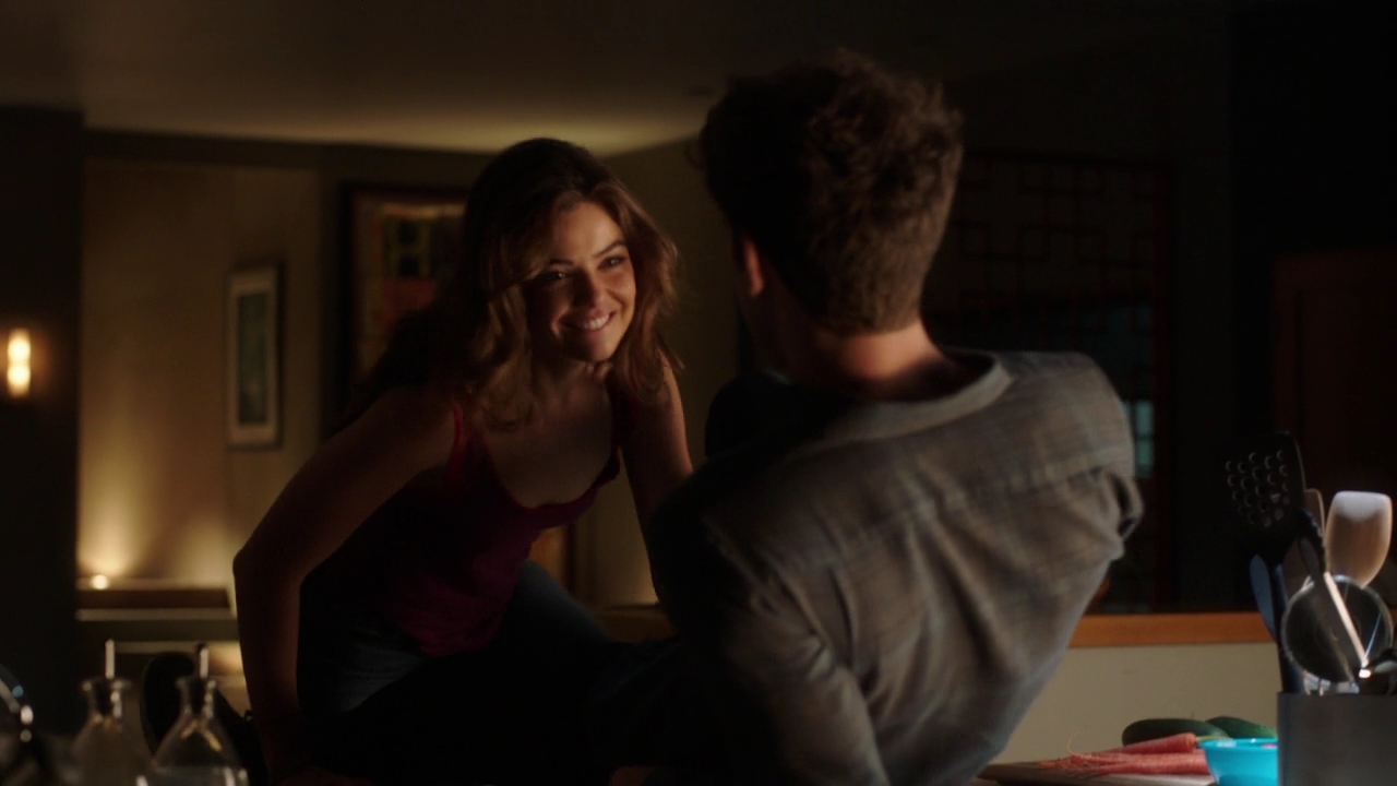 VampireDiariesWorld-dot-NL_FamousInLove2x032262.jpg