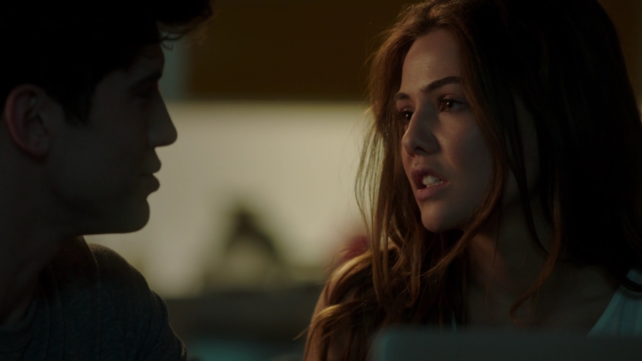 VampireDiariesWorld-dot-NL_FamousInLove2x04-0042.jpg