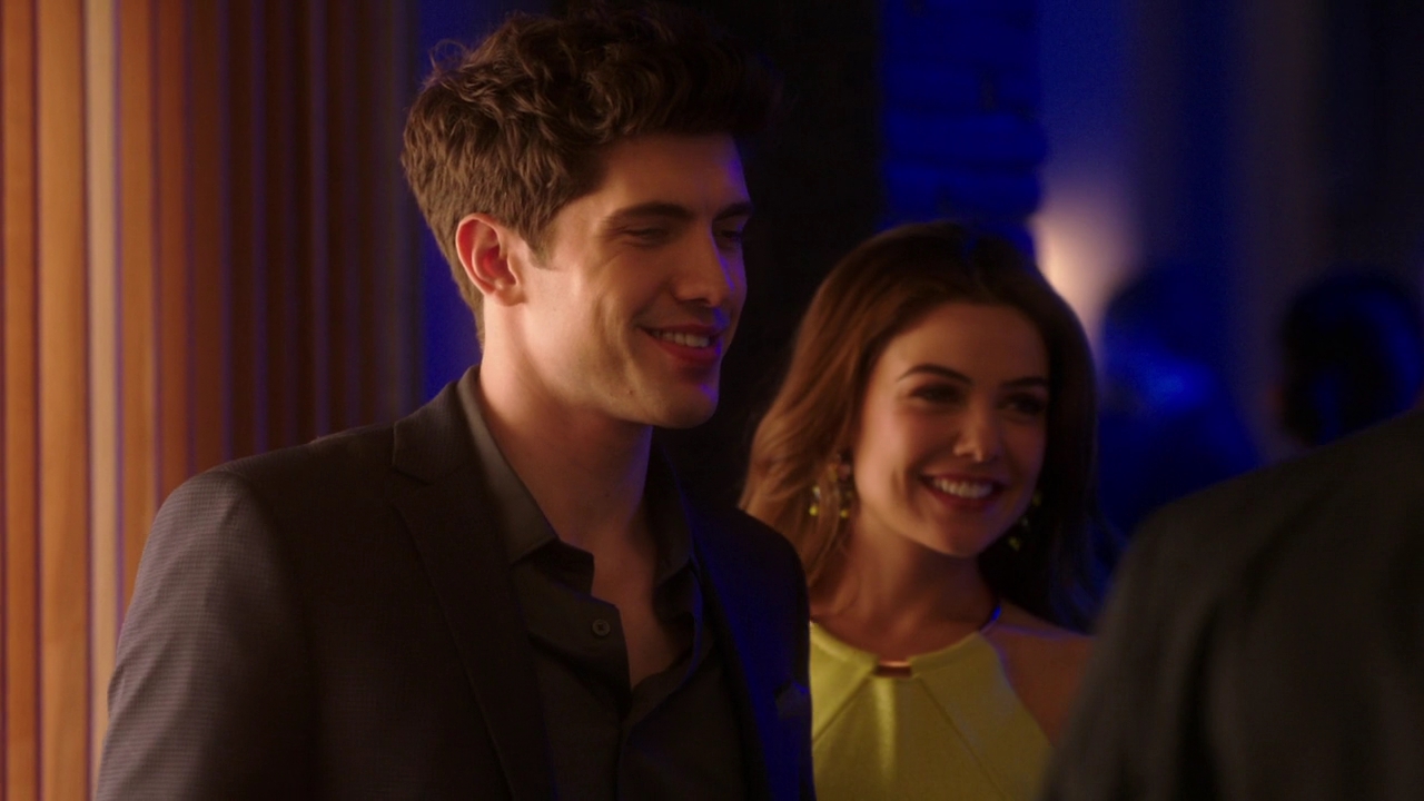 VampireDiariesWorld-dot-NL_FamousInLove2x05-1209.jpg