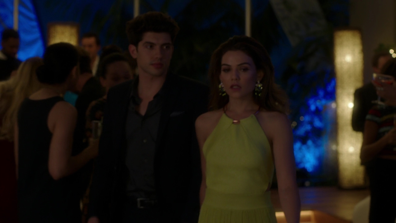 VampireDiariesWorld-dot-NL_FamousInLove2x05-1569.jpg