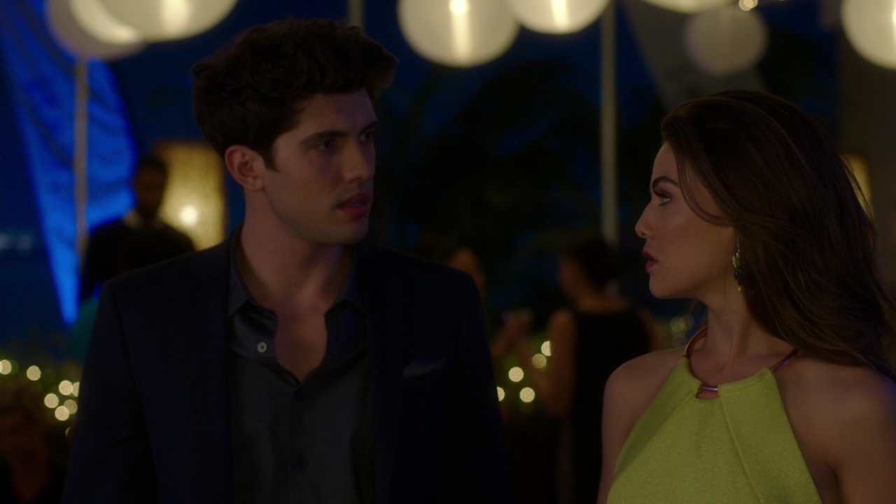 VampireDiariesWorld-dot-NL_FamousInLove2x05-1580.jpg