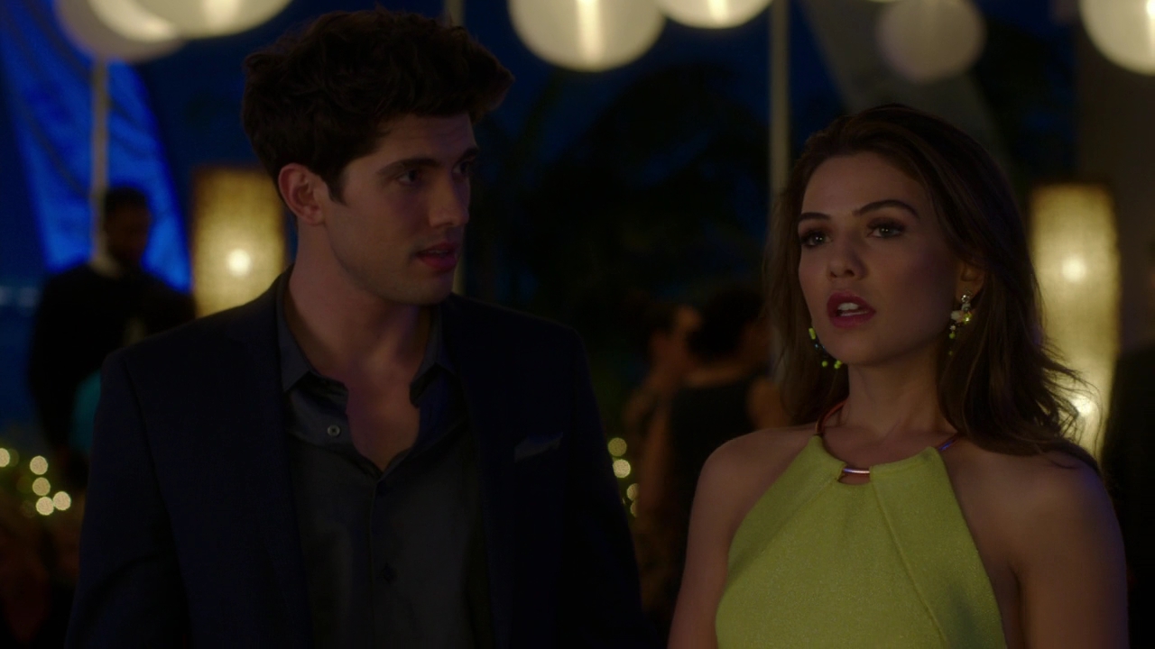 VampireDiariesWorld-dot-NL_FamousInLove2x05-1584.jpg