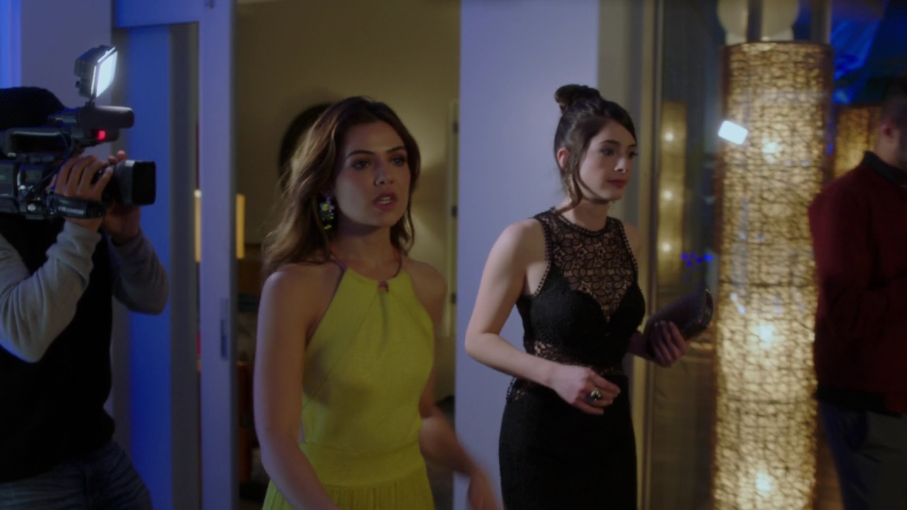 VampireDiariesWorld-dot-NL_FamousInLove2x05-1803.jpg