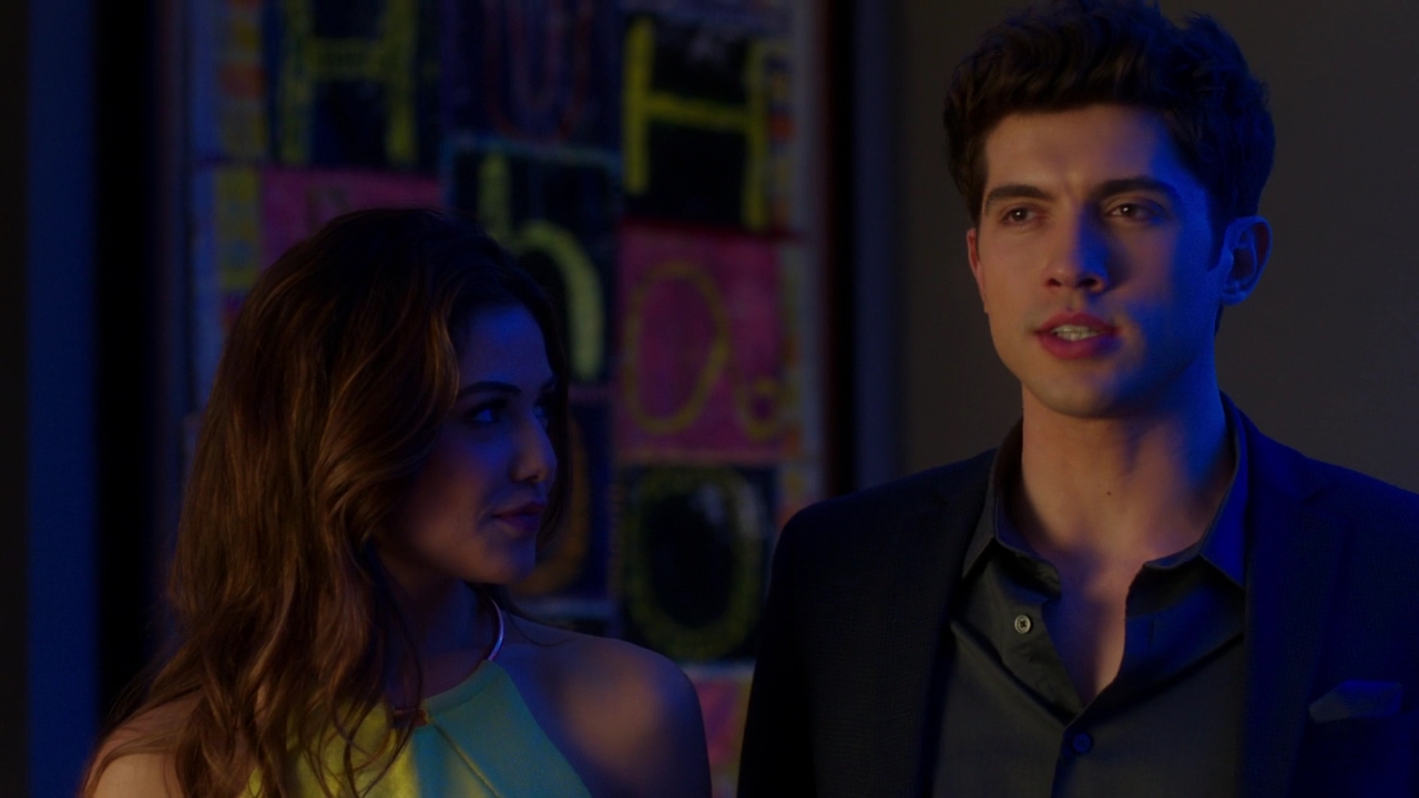 VampireDiariesWorld-dot-NL_FamousInLove2x05-1817.jpg