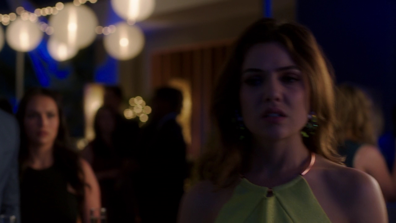 VampireDiariesWorld-dot-NL_FamousInLove2x05-1929.jpg