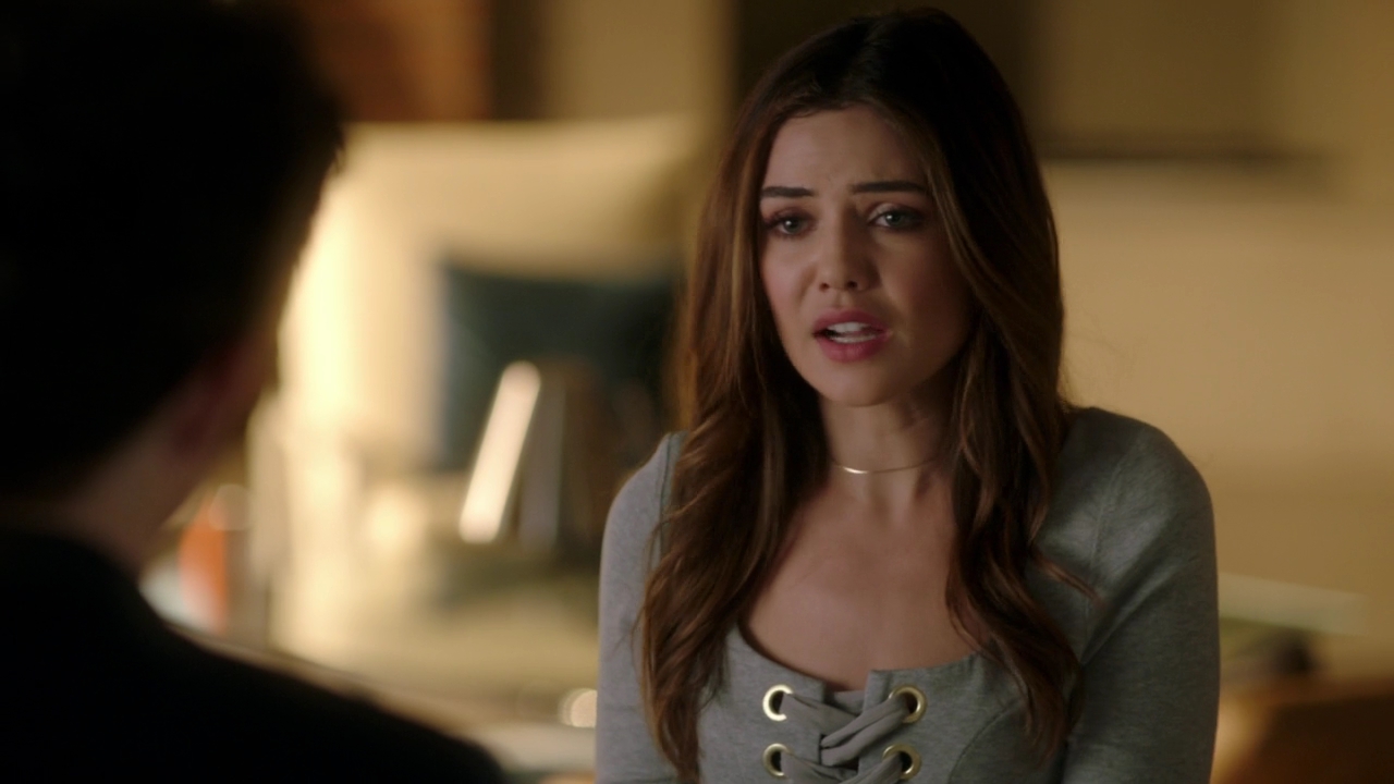 VampireDiariesWorld-dot-NL_FamousInLove2x06-0684.jpg