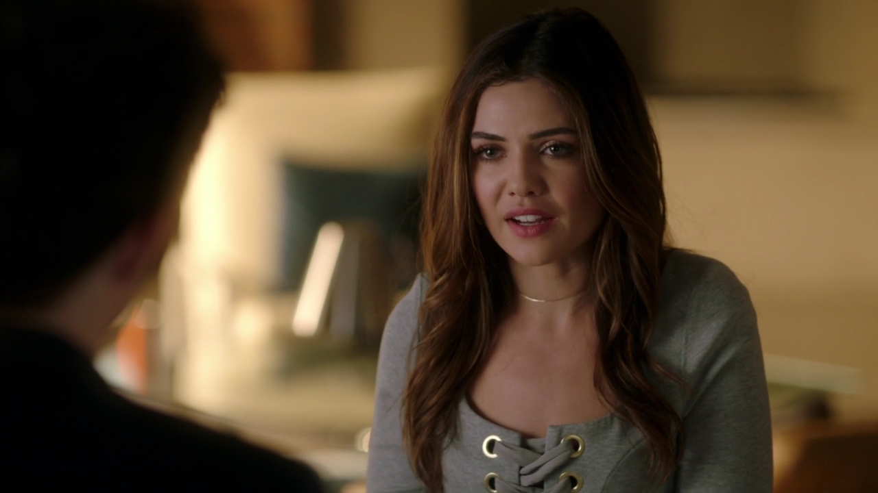 VampireDiariesWorld-dot-NL_FamousInLove2x06-0685.jpg