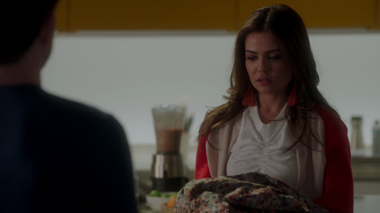 VampireDiariesWorld-dot-NL_FamousInLove2x07-0318.jpg