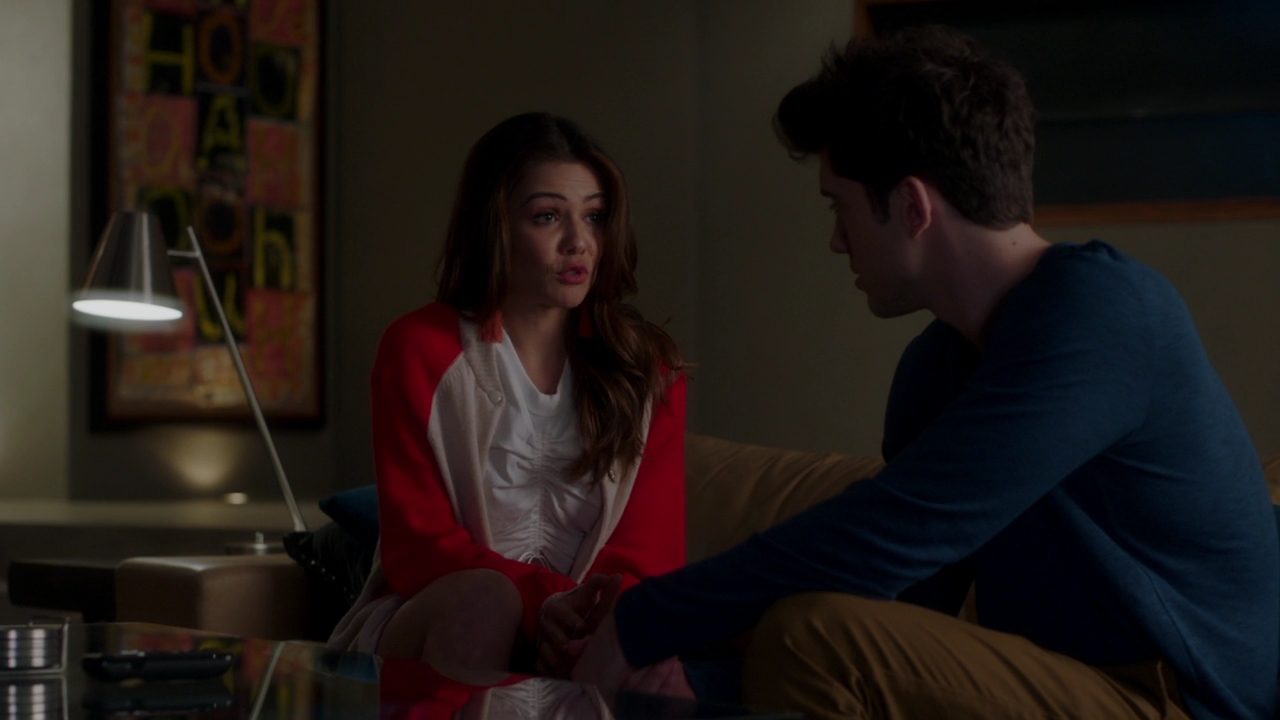 VampireDiariesWorld-dot-NL_FamousInLove2x07-0530.jpg