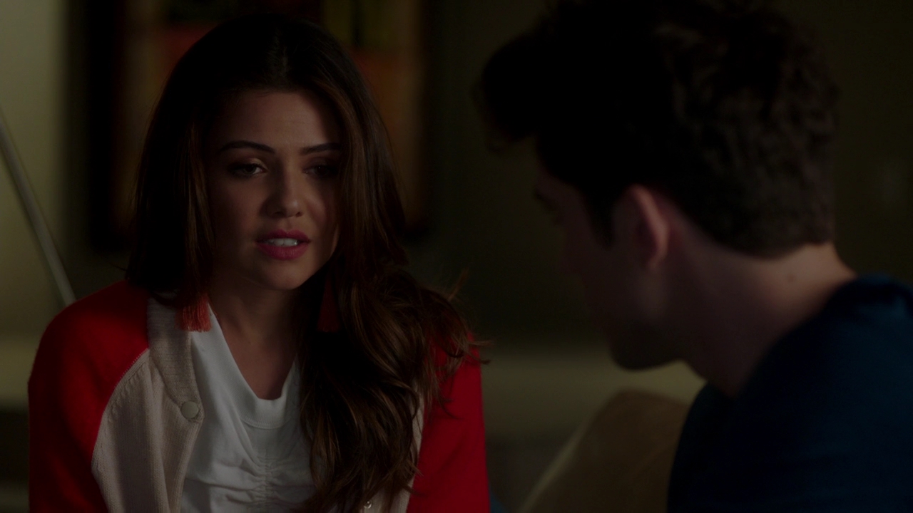 VampireDiariesWorld-dot-NL_FamousInLove2x07-0538.jpg