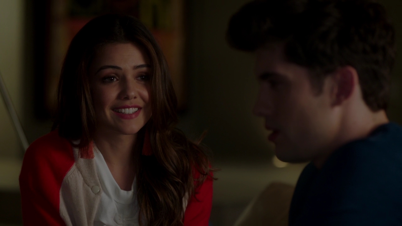 VampireDiariesWorld-dot-NL_FamousInLove2x07-0551.jpg