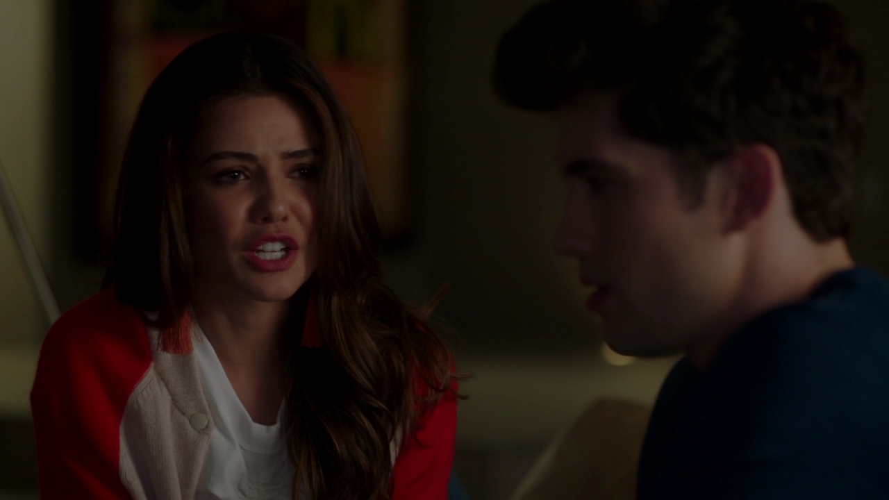 VampireDiariesWorld-dot-NL_FamousInLove2x07-0552.jpg