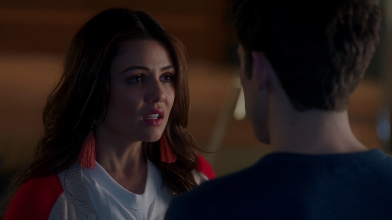 VampireDiariesWorld-dot-NL_FamousInLove2x07-0628.jpg