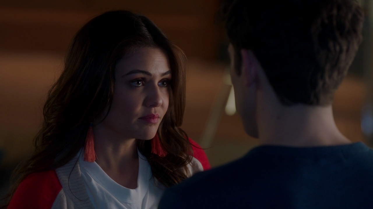 VampireDiariesWorld-dot-NL_FamousInLove2x07-0629.jpg