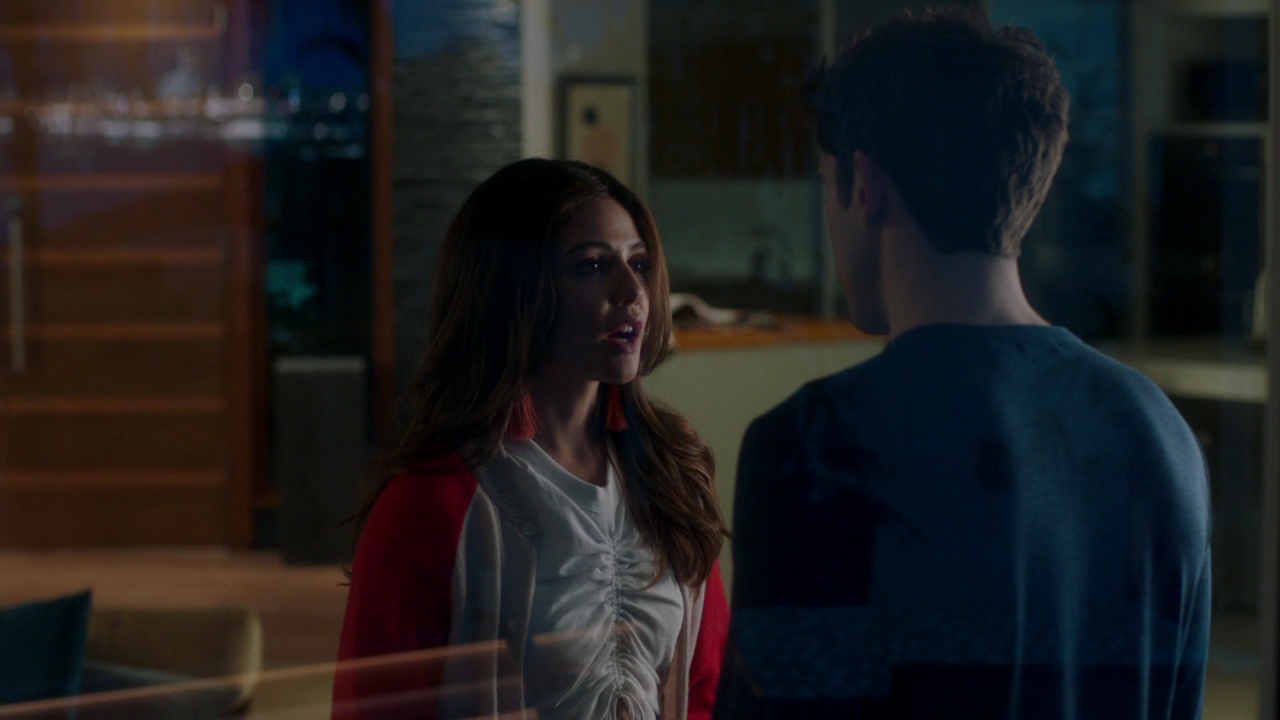 VampireDiariesWorld-dot-NL_FamousInLove2x07-0642.jpg