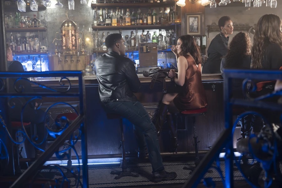 6x05-003.jpg