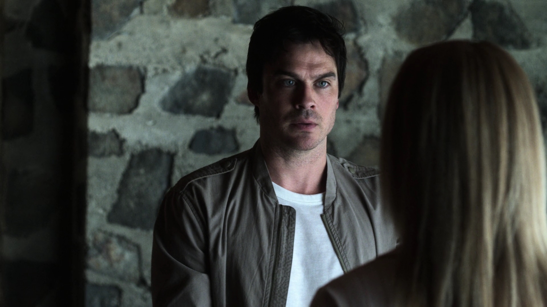 VampireDiariesWorld-dot-nl_V-Wars1x01-1987.jpg