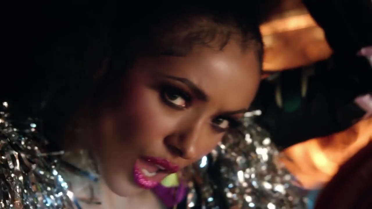 VampireDiariesWorld-dot-NL_KatGraham-AllYourLove0077.jpg