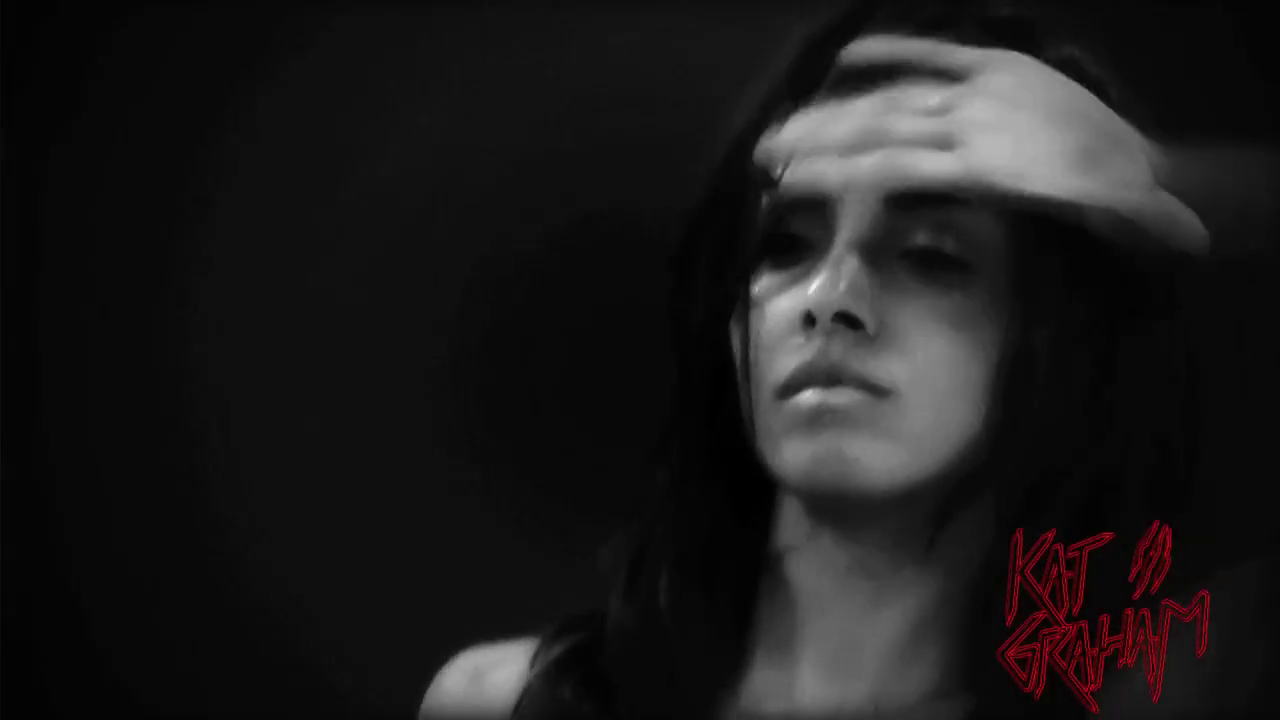 VampireDiariesWorld-dot-org_ColdHeartedSnake-Remix-Captures00248.png