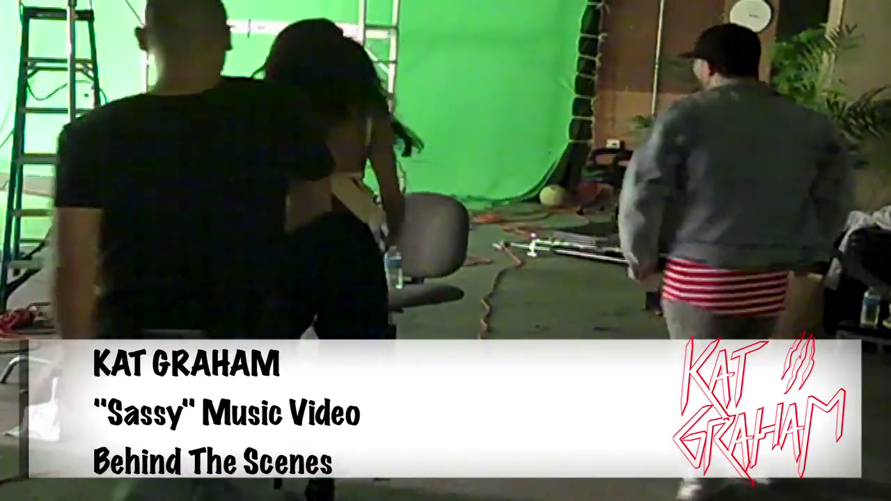 VampireDiariesWorld-dot-org_Sassy-MusicVideo_BehindTheScenes-Captures00013.png