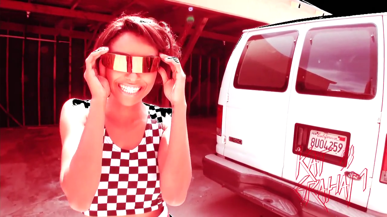 VampireDiariesWorld-dot-org_Sassy-MusicVideo_BehindTheScenes-Captures00076.png