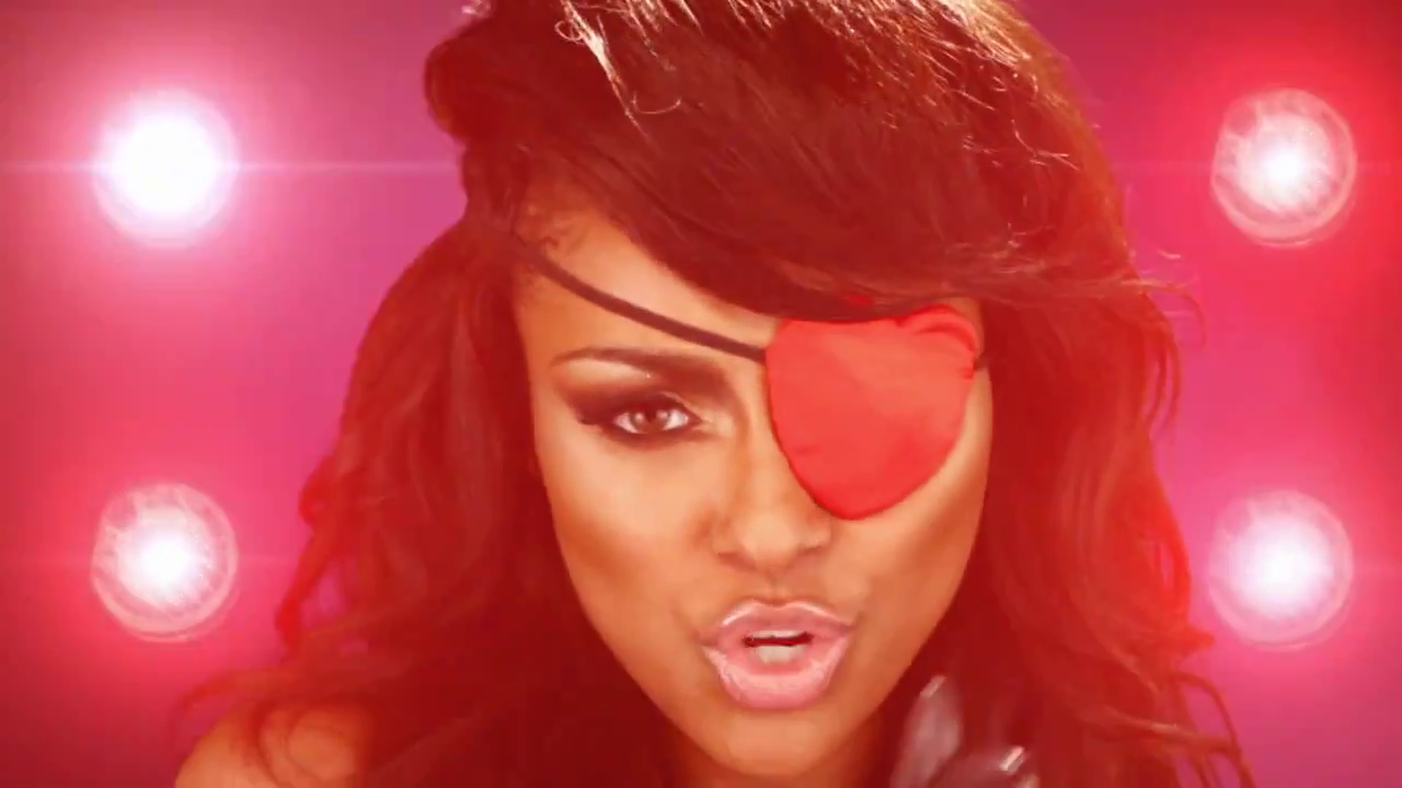 VampireDiariesWorld_dot_org-Sassy00106.png