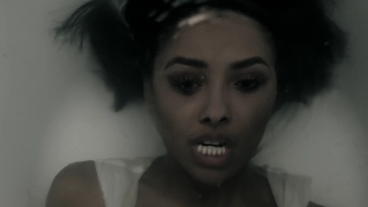 VampireDiariesWorld-dot-nl_KatGraham-Secrets-0135.jpg