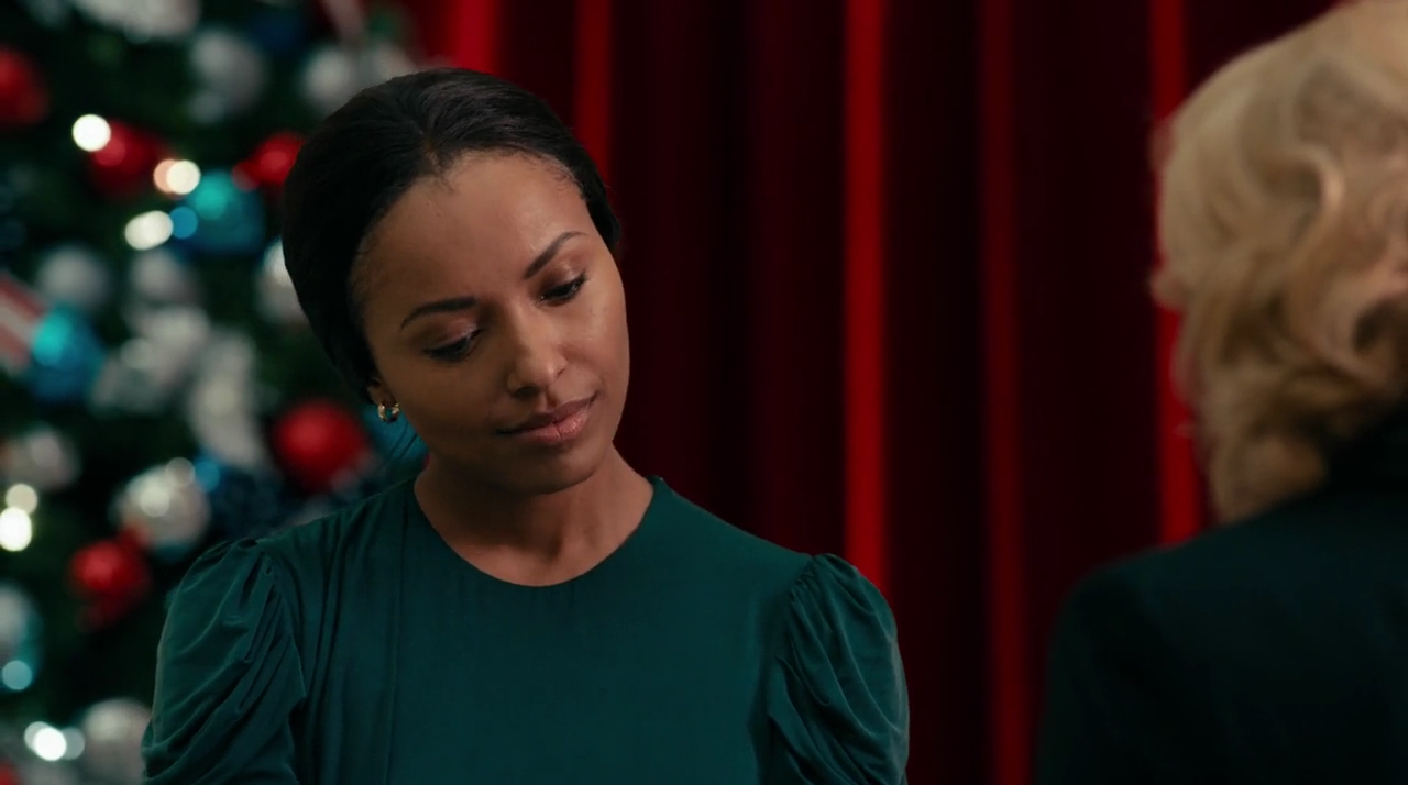 VampireDiariesWorld-dot-nl_OperationChristmasDrop0486.jpg