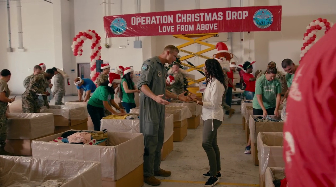 VampireDiariesWorld-dot-nl_OperationChristmasDrop3936.jpg